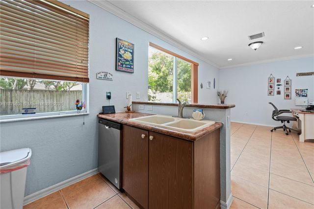 1316 SE 18th Ter, Homestead, FL 33035