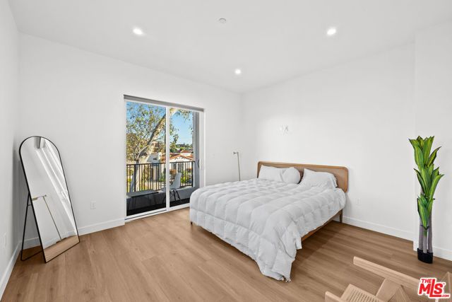 1905 S Corning Street 1, Los Angeles, CA 90034