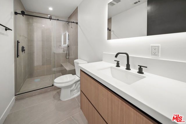 1905 S Corning Street 1, Los Angeles, CA 90034