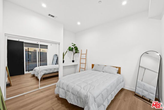1905 S Corning Street 1, Los Angeles, CA 90034
