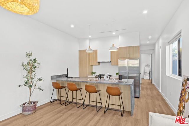 1905 S Corning Street 1, Los Angeles, CA 90034