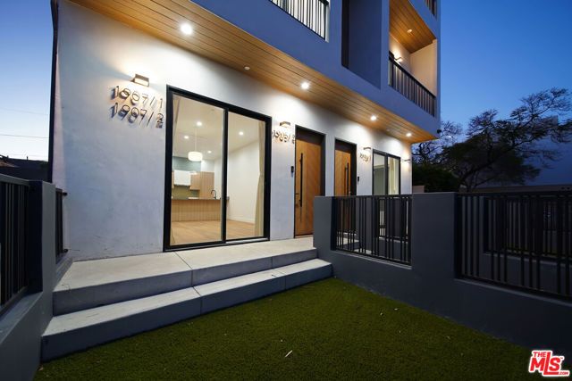 1905 S Corning Street 1, Los Angeles, CA 90034