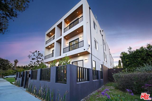 1905 S Corning Street 1, Los Angeles, CA 90034