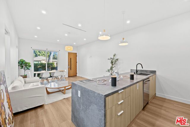 1905 S Corning Street 1, Los Angeles, CA 90034
