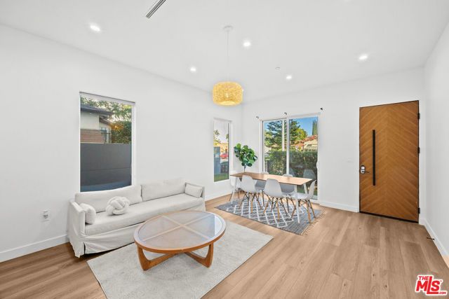 1905 S Corning Street 1, Los Angeles, CA 90034
