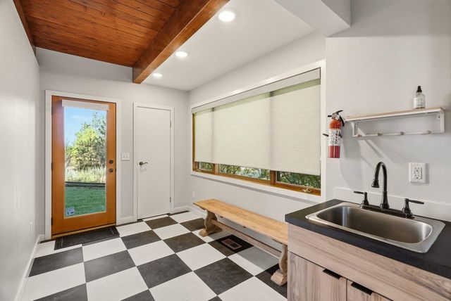 4203 E 18th Ave, Spokane, WA 99223