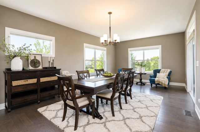 9425 Bellflower Lane, Norwalk, IA 50211
