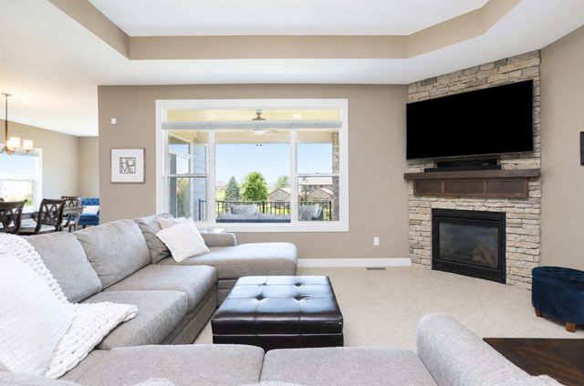 9425 Bellflower Lane, Norwalk, IA 50211