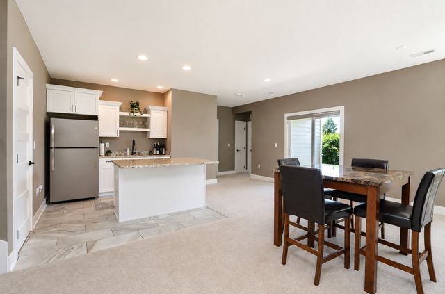 9425 Bellflower Lane, Norwalk, IA 50211