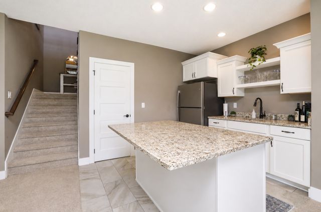 9425 Bellflower Lane, Norwalk, IA 50211