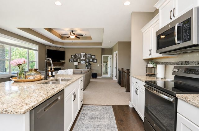 9425 Bellflower Lane, Norwalk, IA 50211