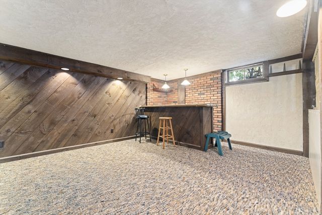 35 Dustin St, Worcester, MA 01604