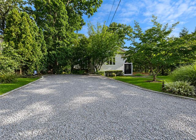 94 Newton Boulevard, Ronkonkoma, NY 11779