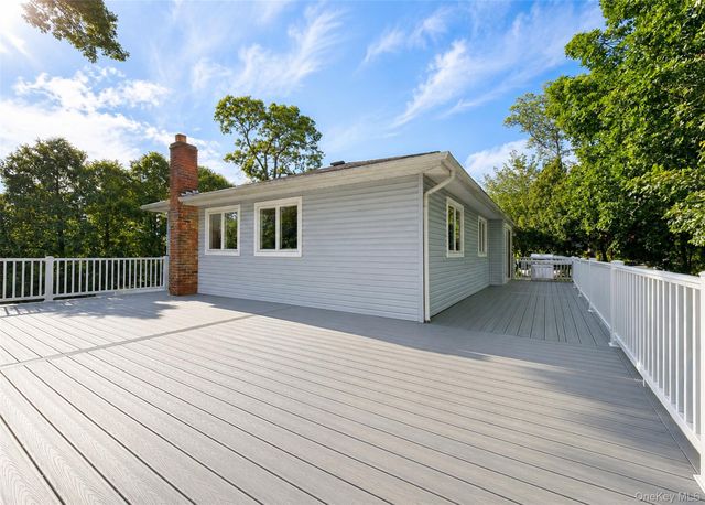 94 Newton Boulevard, Ronkonkoma, NY 11779