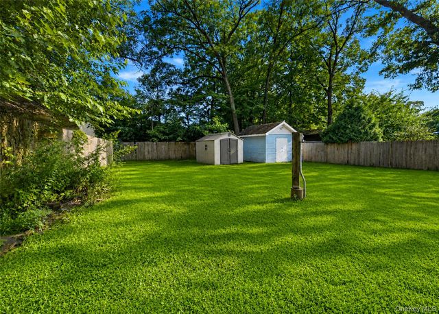 94 Newton Boulevard, Ronkonkoma, NY 11779