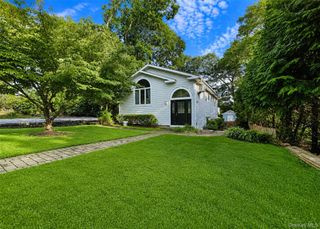 94 Newton Boulevard, Ronkonkoma, NY 11779