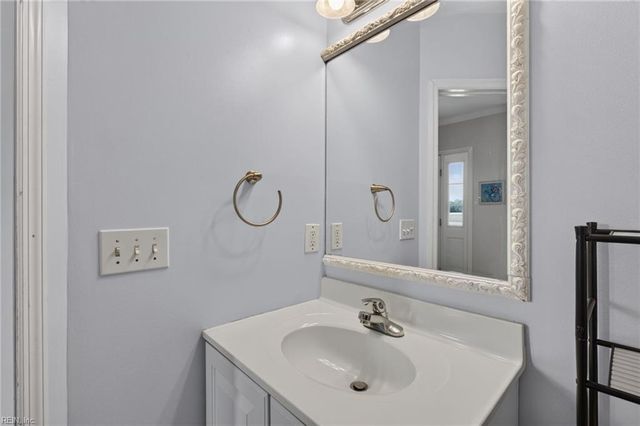 2782 Nansemond PW, Suffolk, VA 23434