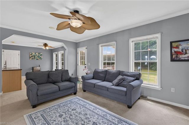 2782 Nansemond PW, Suffolk, VA 23434