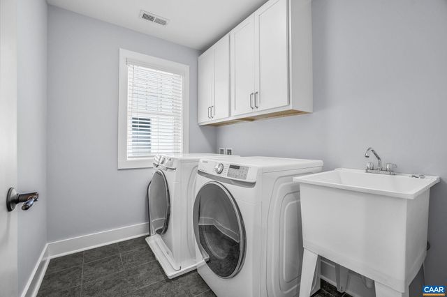 412 NICHOLSON ST, Charlottesville, VA 22902