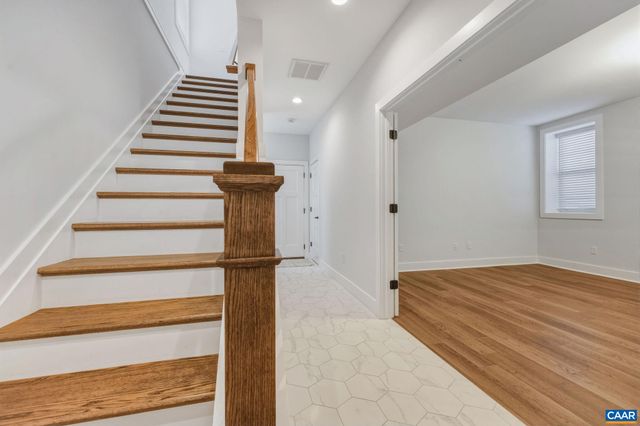 412 NICHOLSON ST, Charlottesville, VA 22902