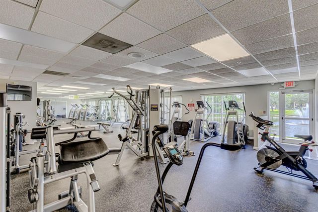 1891 Oak Berry Circle, Wellington, FL 33414
