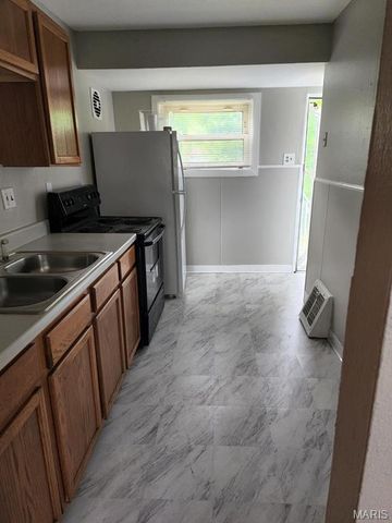 245 Grampian Road, St Louis, MO 63137