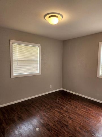 245 Grampian Road, St Louis, MO 63137