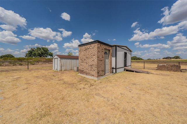 4798 County Road 2690, Alvord, TX 76225