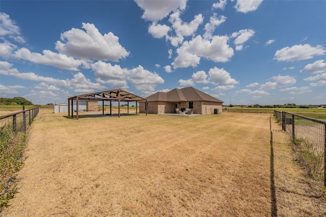 4798 County Road 2690, Alvord, TX 76225
