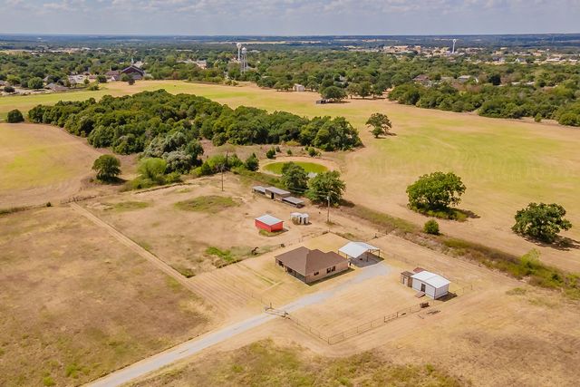 4798 County Road 2690, Alvord, TX 76225
