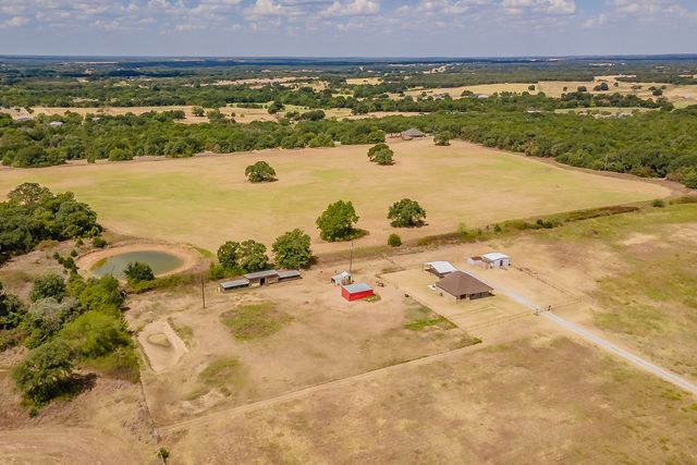 4798 County Road 2690, Alvord, TX 76225
