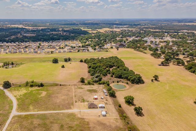 4798 County Road 2690, Alvord, TX 76225