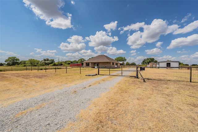 4798 County Road 2690, Alvord, TX 76225