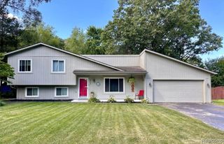 3165 Jennella Drive, Commerce Twp, MI 48390