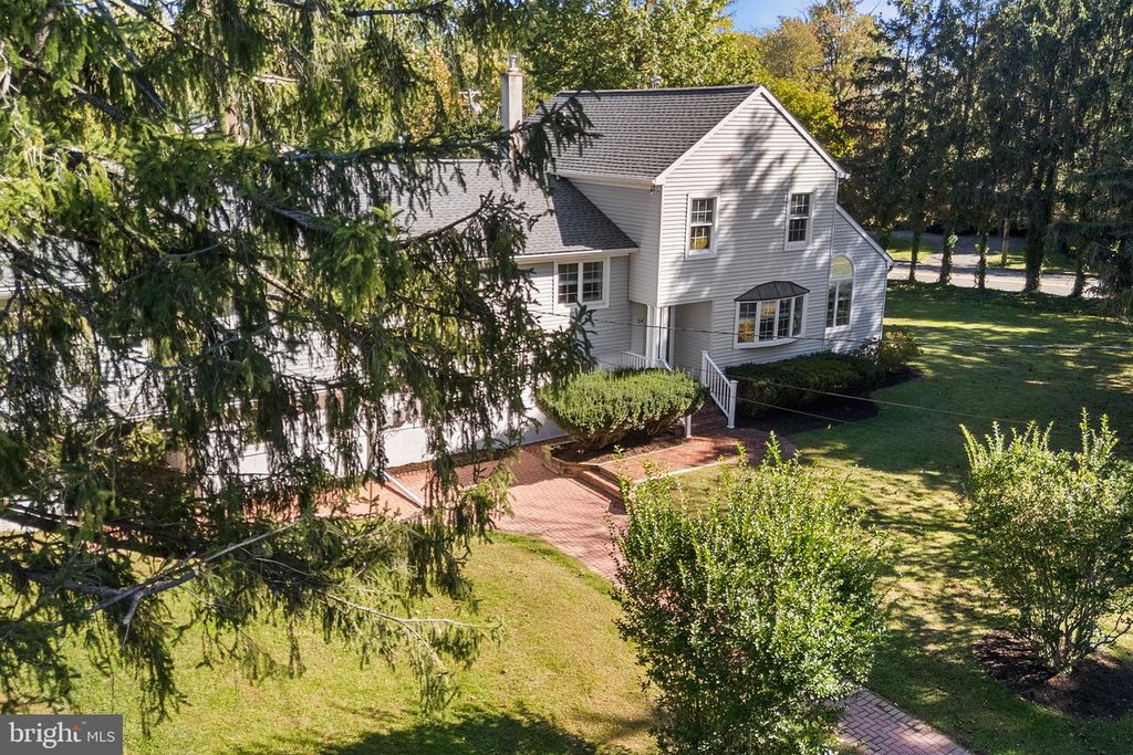 34 PROSPECT AVE, PLAINSBORO, NJ 08536 — photo 5