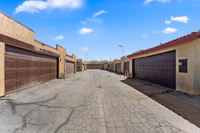 1750 E Avenue Q14 Apt 10, Palmdale, CA 93550