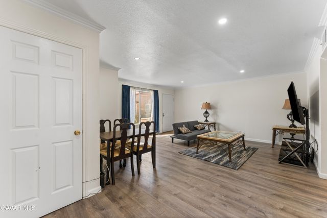 1750 E Avenue Q14 Apt 10, Palmdale, CA 93550