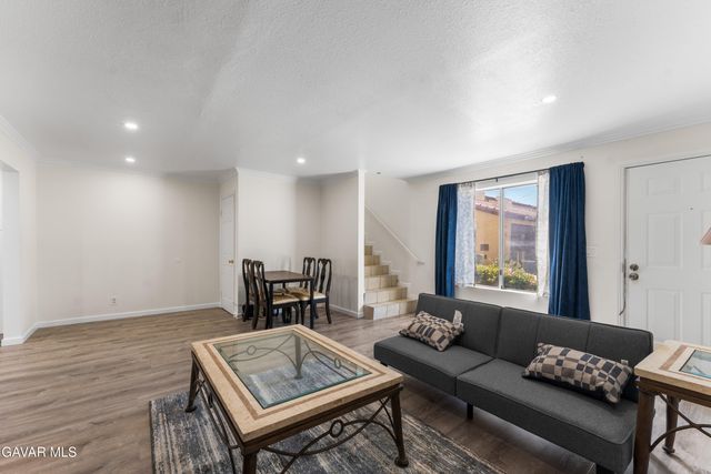 1750 E Avenue Q14 Apt 10, Palmdale, CA 93550