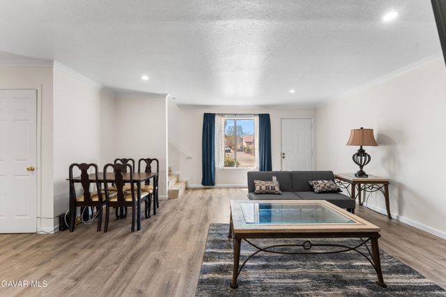1750 E Avenue Q14 Apt 10, Palmdale, CA 93550