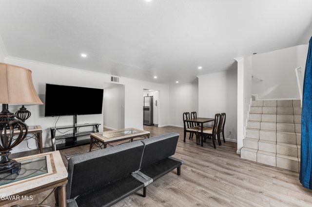 1750 E Avenue Q14 Apt 10, Palmdale, CA 93550