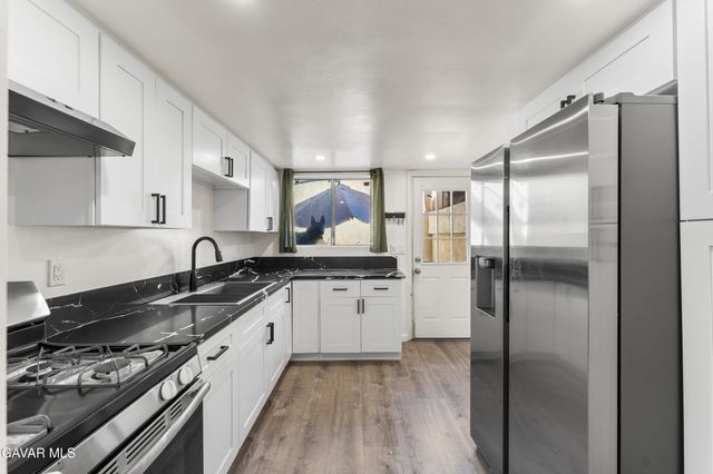 1750 E Avenue Q14 Apt 10, Palmdale, CA 93550