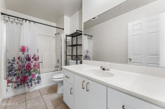 1750 E Avenue Q14 Apt 10, Palmdale, CA 93550