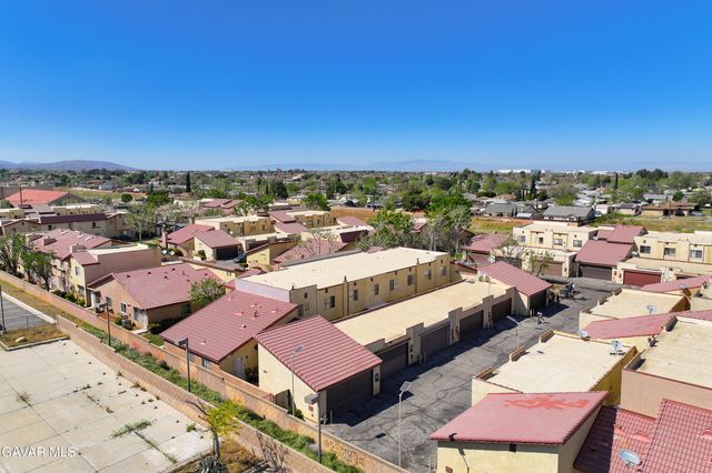 1750 E Avenue Q14 Apt 10, Palmdale, CA 93550