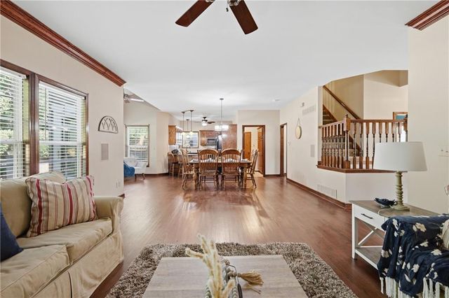 4312 SW Seattle Slew Drive, Lee's Summit, MO 64082
