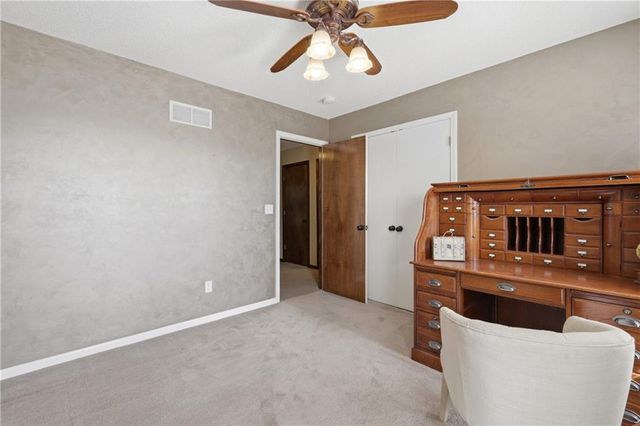 4312 SW Seattle Slew Drive, Lee's Summit, MO 64082