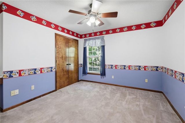 4312 SW Seattle Slew Drive, Lee's Summit, MO 64082
