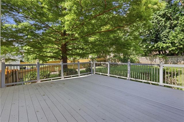 4312 SW Seattle Slew Drive, Lee's Summit, MO 64082