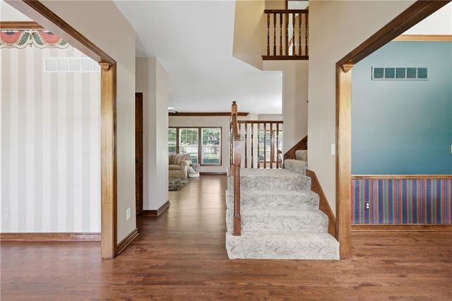 4312 SW Seattle Slew Drive, Lee's Summit, MO 64082