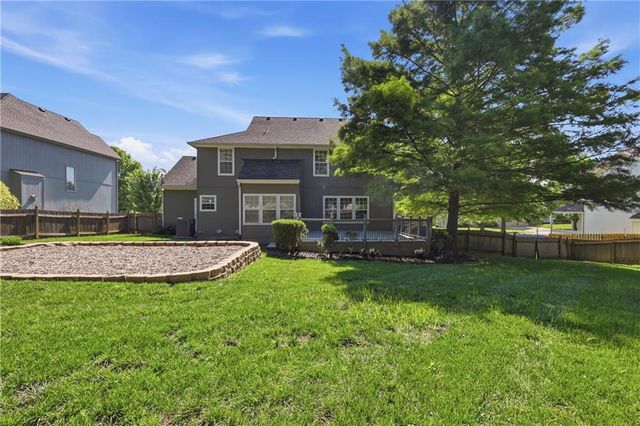 4312 SW Seattle Slew Drive, Lee's Summit, MO 64082