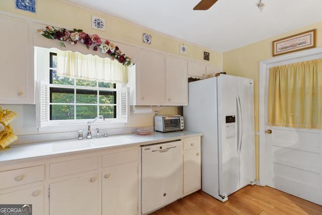 1544 Fair Haven Drive, Riverdale, GA 30296